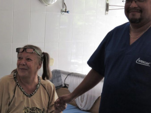 Первая операция с ангиографом спасла жизнь мариупольчанке (ФОТО)