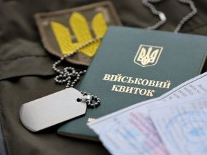 Втрата документів через війну: водійські посвідчення та техпаспорт тепер відновлюють безкоштовно
