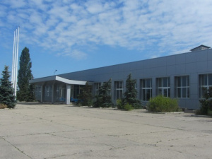 Аэропорт в Луганской области отдадут военным