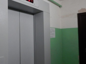В Мариуполе на замену и ремонт лифтов потратили около 50 млн гривен (ФОТО)
