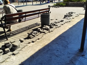 Автовокзал Мариуполя проводит ремонт за свой счет, так как денег в городскую казну не перечисляет (ФОТО)