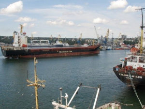«Азовский судоремонтный завод» станет частью Мариупольского порта