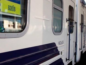 «Мариуполь-Киев» - в пятерке самых популярных поездов дальнего следования в Украине