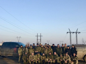 «Блокаторы» Донбасса установили дополнительный заградотряд у сектора «Мариуполь» (ФОТО)