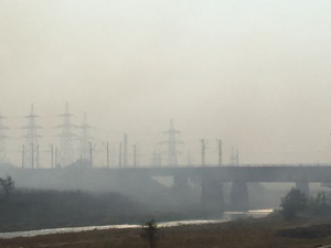 В Мариуполе плотный смог: дым, пыль, песок и мусор (РАЗБОР)