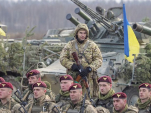 Зеленский рассказал, когда в Украине могут ввести военное положение