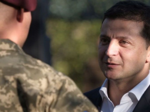 В День защитника Украины Президент в штабе ООС вручил государственные награды военнослужащим (ФОТО)