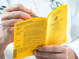 В Украине впервые осудили врача за подделку COVID-сертификатов