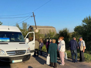 В прифронтовые поселки Донбасса пустят бесплатные автобусы