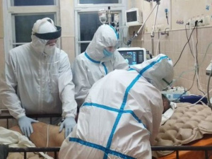 Впервые за четыре дня число больных COVID-19 в Украине менее 800 человек