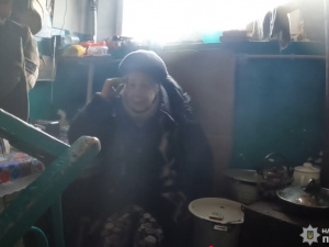 Термінова евакуація з Покровська: мешканців вивозять під постійними ударами – як тримається місто 