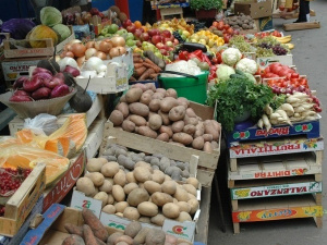 Окупанти на Донеччині не можуть стримати ріст цін на продукти