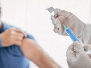 Где и какой вакциной можно привиться от коронавируса в Мариуполе