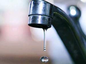 Делайте запасы: в Мариуполе частично отключат воду (АДРЕСА)