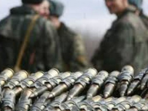 На передовой Донбасса во время обстрела боевиков погиб украинский военный