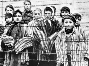 Мариуполь вместе со всем миром вспоминает жертв Холокоста