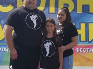 Семья мариупольского стронгмена стала самой сильной в Украине (ФОТО+ВИДЕО)