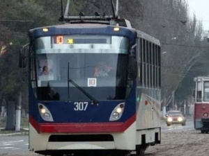 В Мариуполе пассажир трамвая избил кондуктора (ДОПОЛНЕНО)