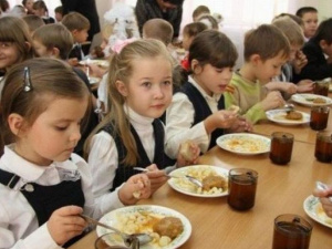 В Мариуполе дорожает школьное питание