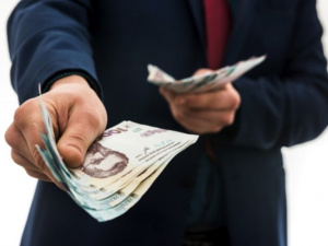 Середня зарплата українців у 2024 році зросте до майже 22 тис. грн  – прогноз Уряду