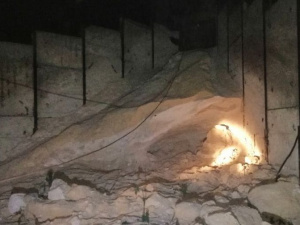 В Мариуполе песком засыпало двоих детей: никого не удалось спасти