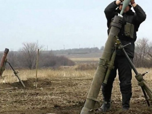 В Донбассе 13 раз открывали огонь, три из них – с минометов