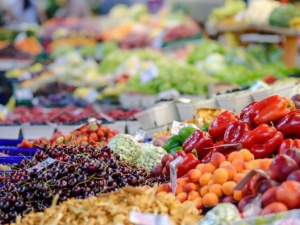 На Донетчине подешевели овощи, но в цене выросли фрукты и мясо: статистика