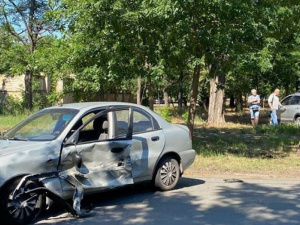 В Мариуполе за одно утро два ДТП: пострадала женщина-водитель (ФОТО)