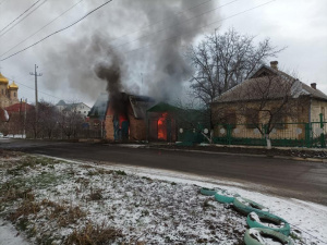 Окупанти вдарили з "Градів" по житловому сектору Курахового – що відомо про наслідки