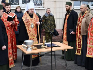 В Мариуполе на месте будущей часовни заложили капсулу времени