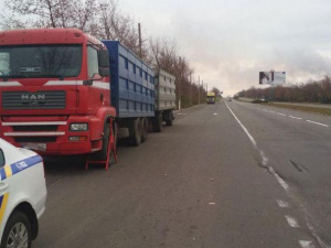 В Мариуполе водителей грузовиков оштрафовали на 3000 евро