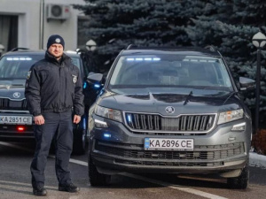 На дорогах Украины появятся полицейские автомобили «фантомы»