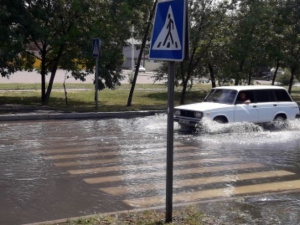 Мариуполь утопает в «душистых» реках