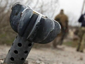 Окраины поселков под Мариуполем дважды обстреляли из гранатометов