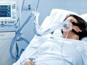 Более 900 украинцев госпитализированы с COVID-19, из них 43 «задыхаются»