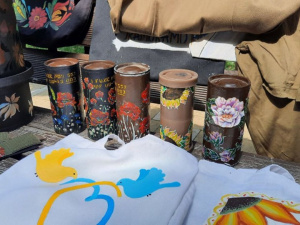 Директорка Маріупольської школи мистецтв представить свої роботи на Ярмарку розписаних снарядів
