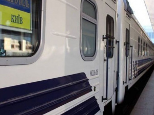 Мэр Мариуполя недоволен экспрессом на Киев: поезд должен доезжать быстрее