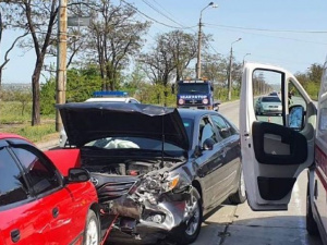 В Мариуполе при лобовом столкновении автомобилей пострадала женщина (ФОТО)