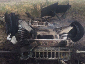 В сети появились фото расстрелянного под Мариуполем автомобиля, где погибли медики (ФОТО)