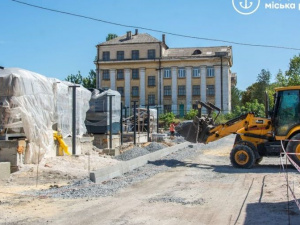 Стало известно, когда в Мариуполе откроют ледовый комплекс (ВИДЕО)