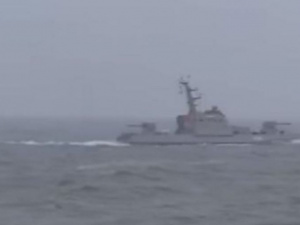 Россияне запаниковали: украинские катера в шторм провели учения на Азовском море (ФОТО+ВИДЕО)