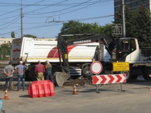 «Лазейка» на закрытом проспекте: в Мариуполе скорректировали схему движения транспорта