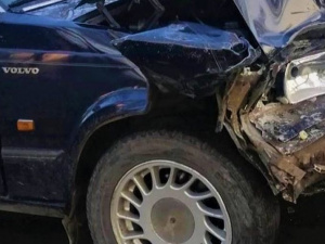 Аварии в Мариуполе: столкнулись шесть легковушек