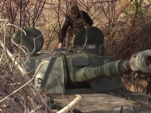 Маріупольський напрямок під загрозою: куди окупанти стягують нові сили