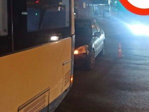 В Мариуполе троллейбус попал в ДТП