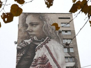 Известные художники приехали на Донбасс рисовать муралы, поднимающие дух (ФОТО)