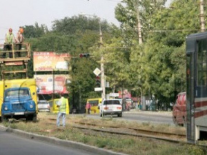 В Мариуполе из-за кражи кабеля изменены маршруты трамваев
