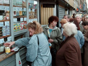 В Мариуполе начат мониторинг дефицита товаров по районам города