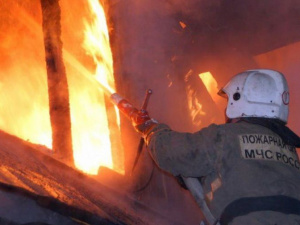 В Мариуполе горела квартира. Мужчина госпитализирован (ФОТО)