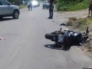 В Мариуполе подросток на скутере врезался в автомобиль